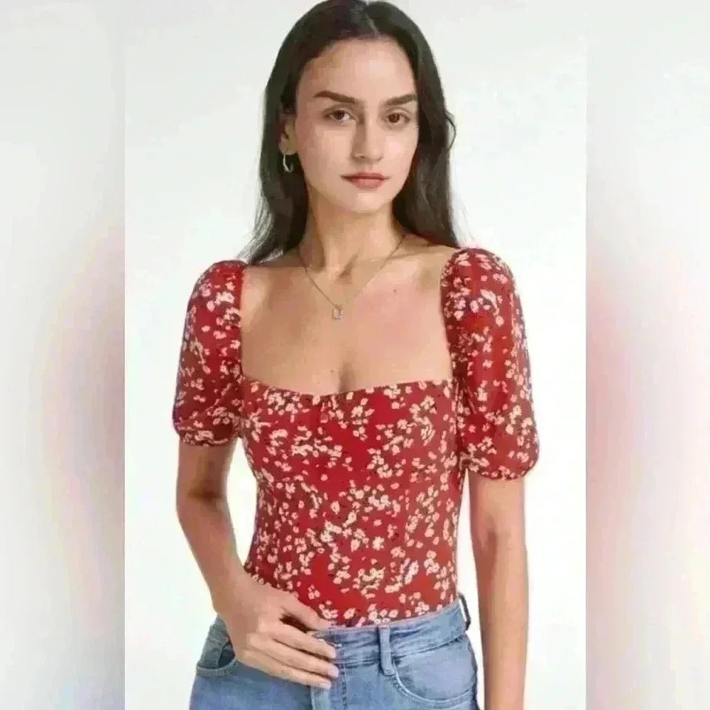 Commense Red Floral Square Neck Puff Sleeve Top